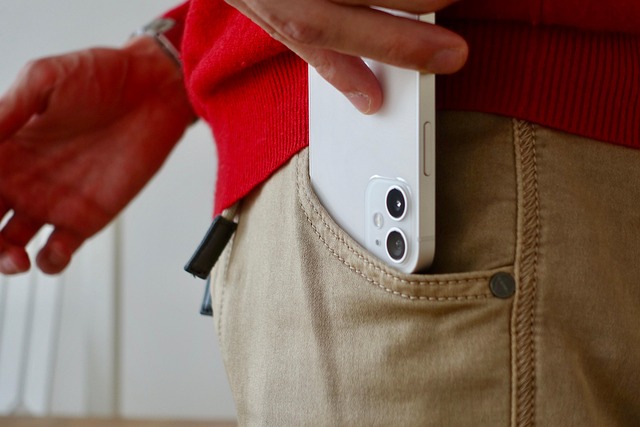 Kupte si kvalitní nabíječku na i Phone.